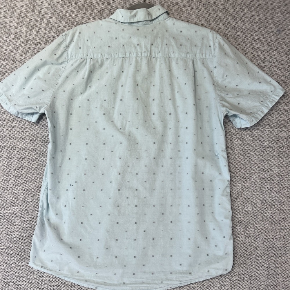 Volcom Short Sleeve Button-Up Shirt Light Blue Embroidered Size Large - Picture 8 of 9